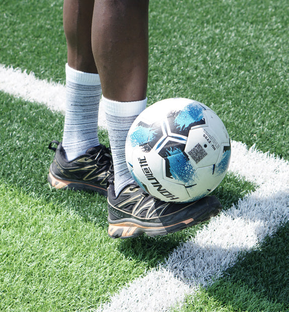 #color_black-white-white