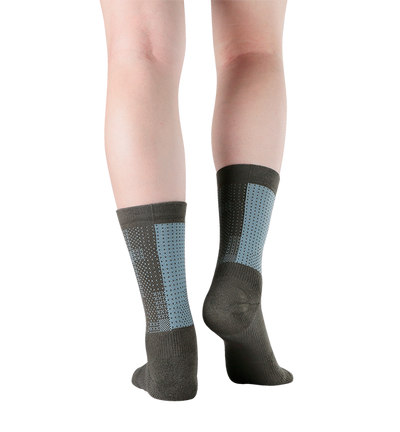 #color_black-white-green