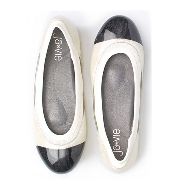 ja-vie black cap/white jelly flats shoes