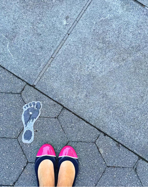 ja-vie hibiscus cap/navy jelly flats shoes