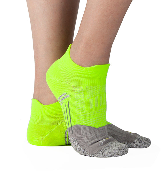 #color_black-white-neon-yellow
